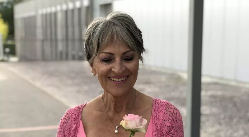 Distribution de roses à l'HFR