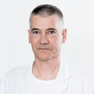 Dr. med. Benoît Fellay Dr. med. Benoît Fellay