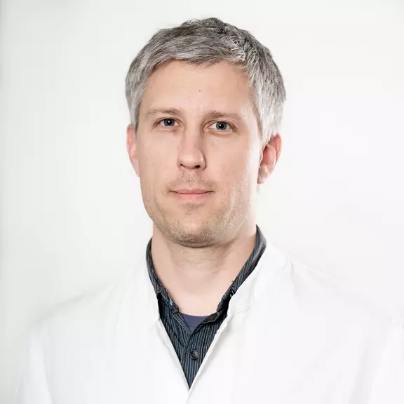 Dr Benedikt Huber