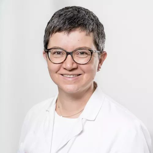 Dr. med. Cosette Pharisa Rochat, Leitende Ärztin une Leiterin der Abteilung